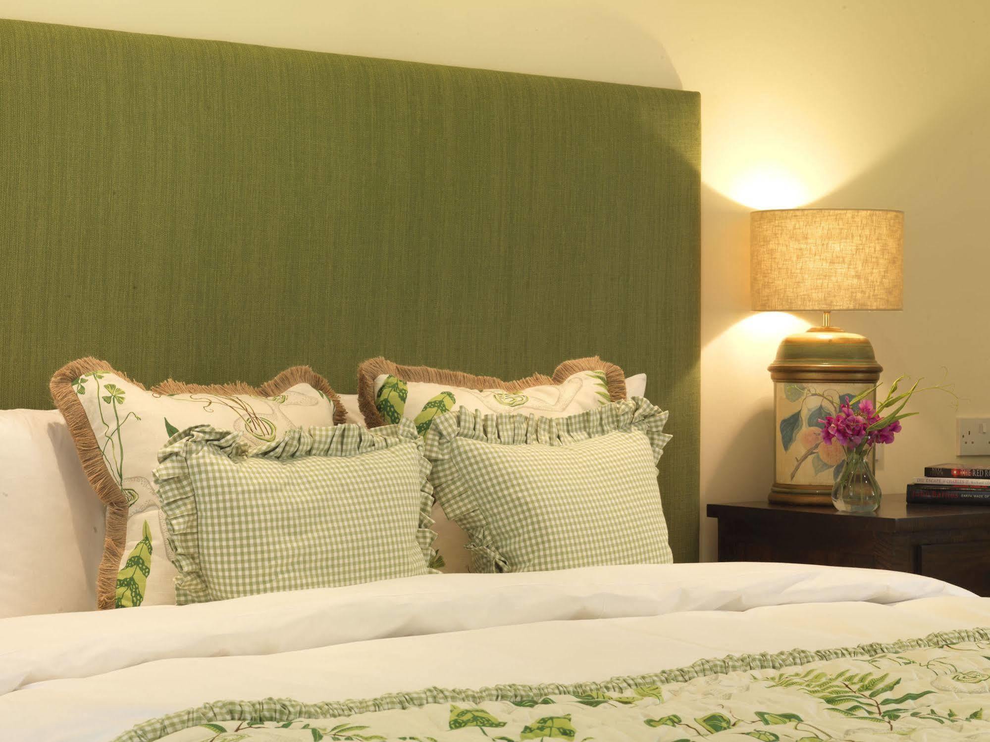 The Hare & Hounds Hotel Tetbury Exteriér fotografie