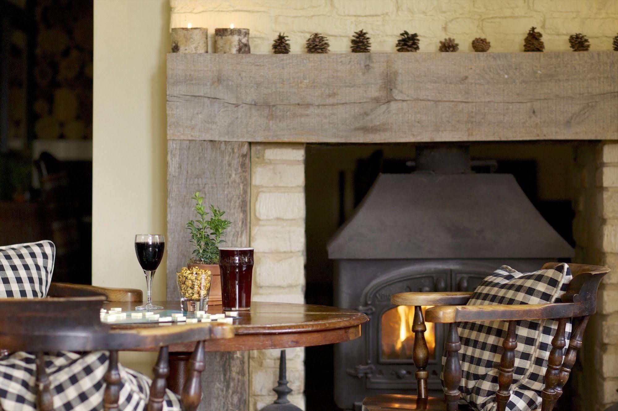 The Hare & Hounds Hotel Tetbury Exteriér fotografie